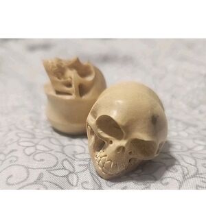 1" 25mm Wooden Skull Carved 3d Ear Gauge Plugs Stretch Body Jewelry